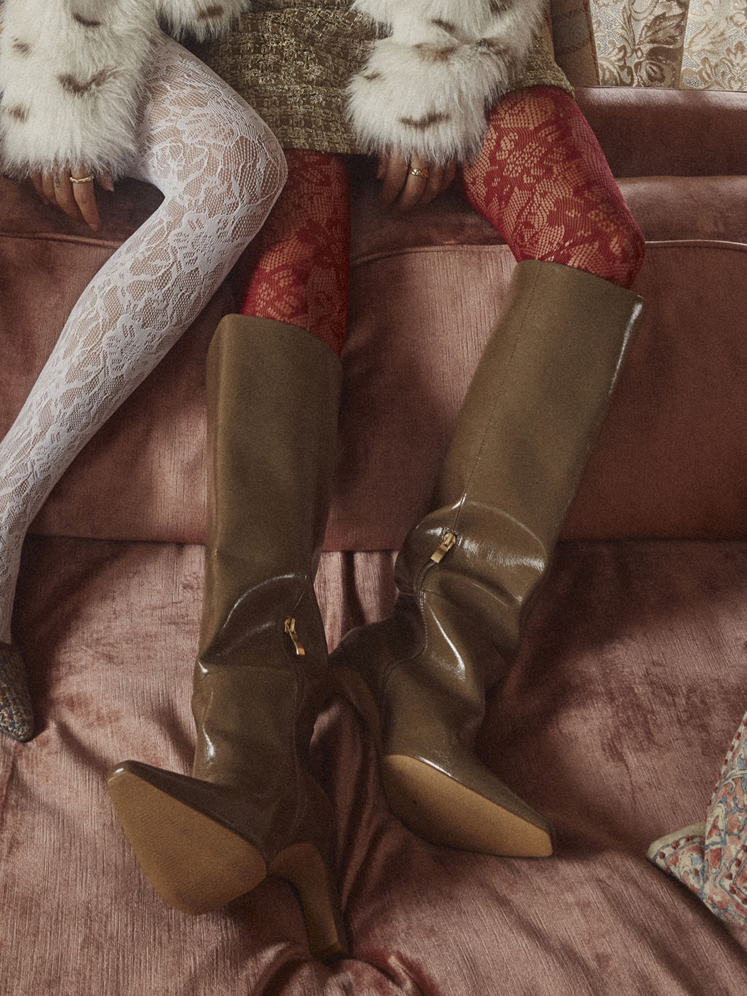 POINTED TOE CHUNKY HEEL KNEE HIGH BOOTS