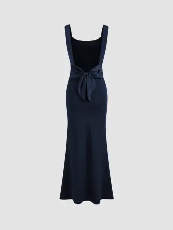 Maxikleid mit Rundausschnitt, einfarbig und Schleife auf dem Rücken