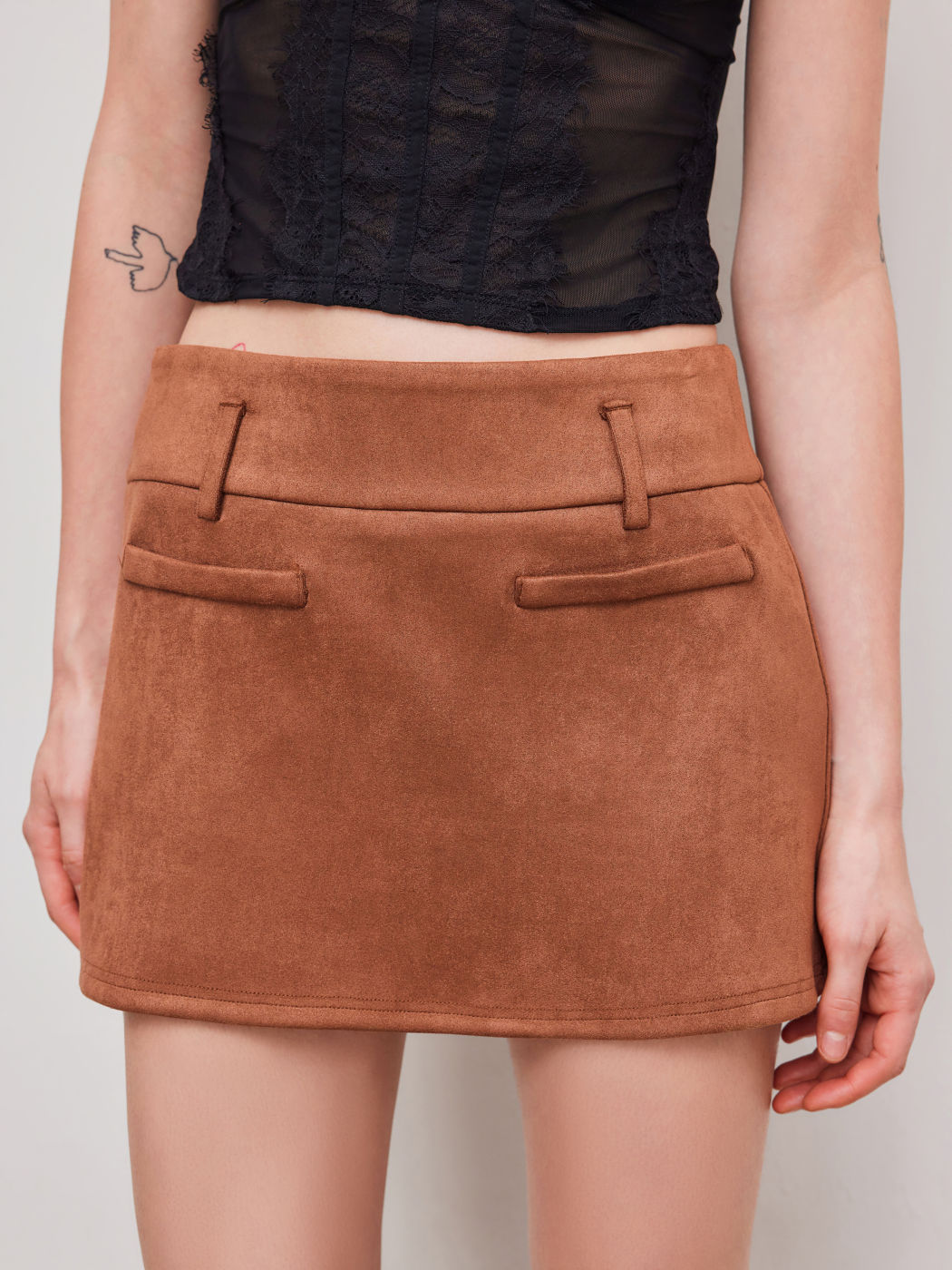Wildleder Mid Rise Minirock