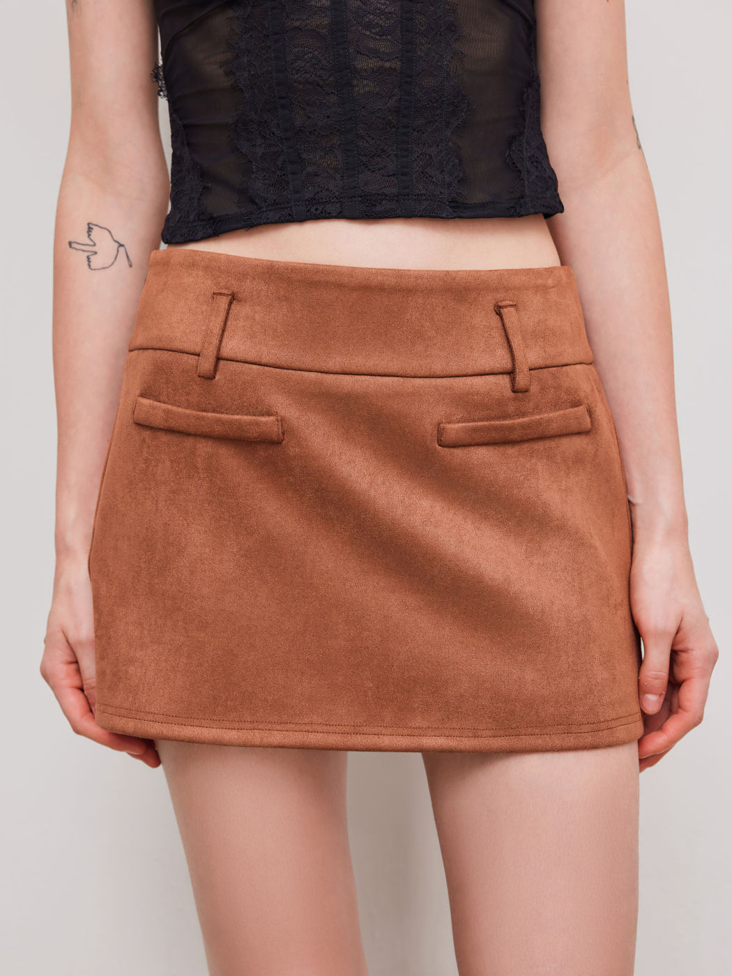 Wildleder Mid Rise Minirock