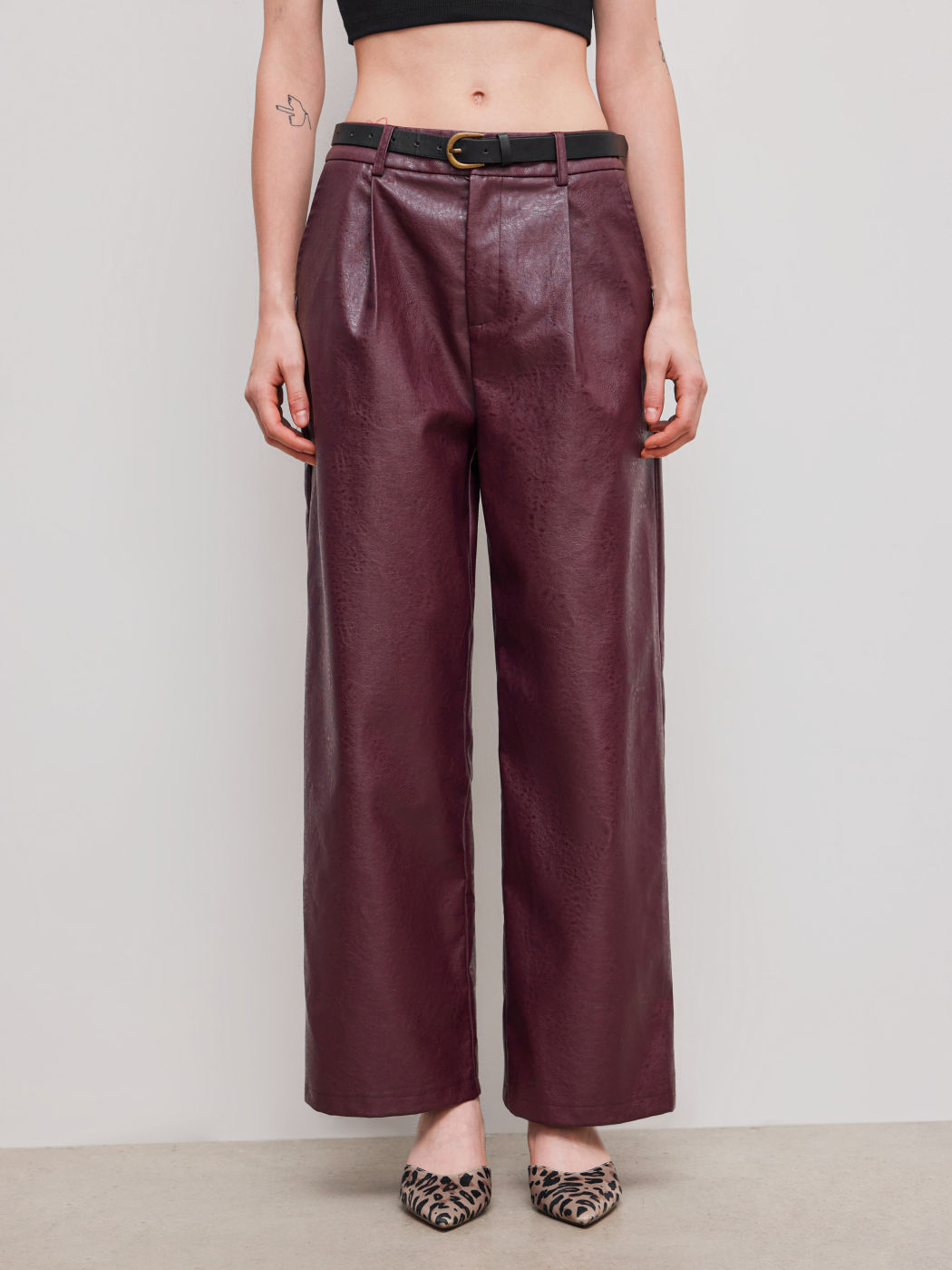 Faux Leather Mid Rise Pleated Wide Leg Trousers With Belt