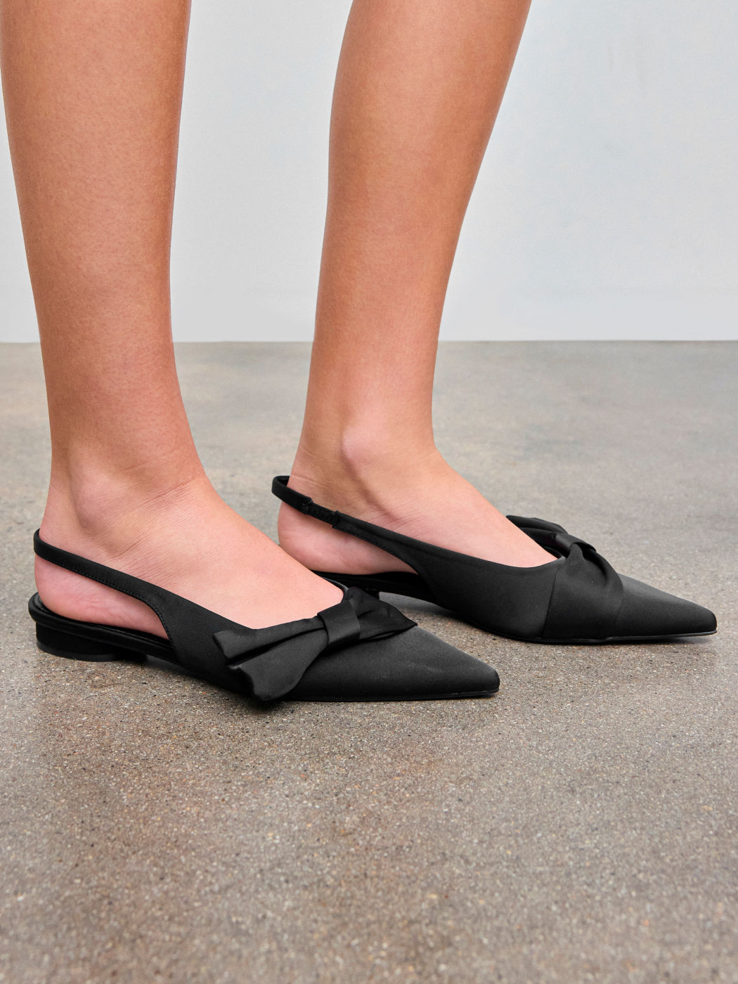 Satin Schleife Slingback Flats