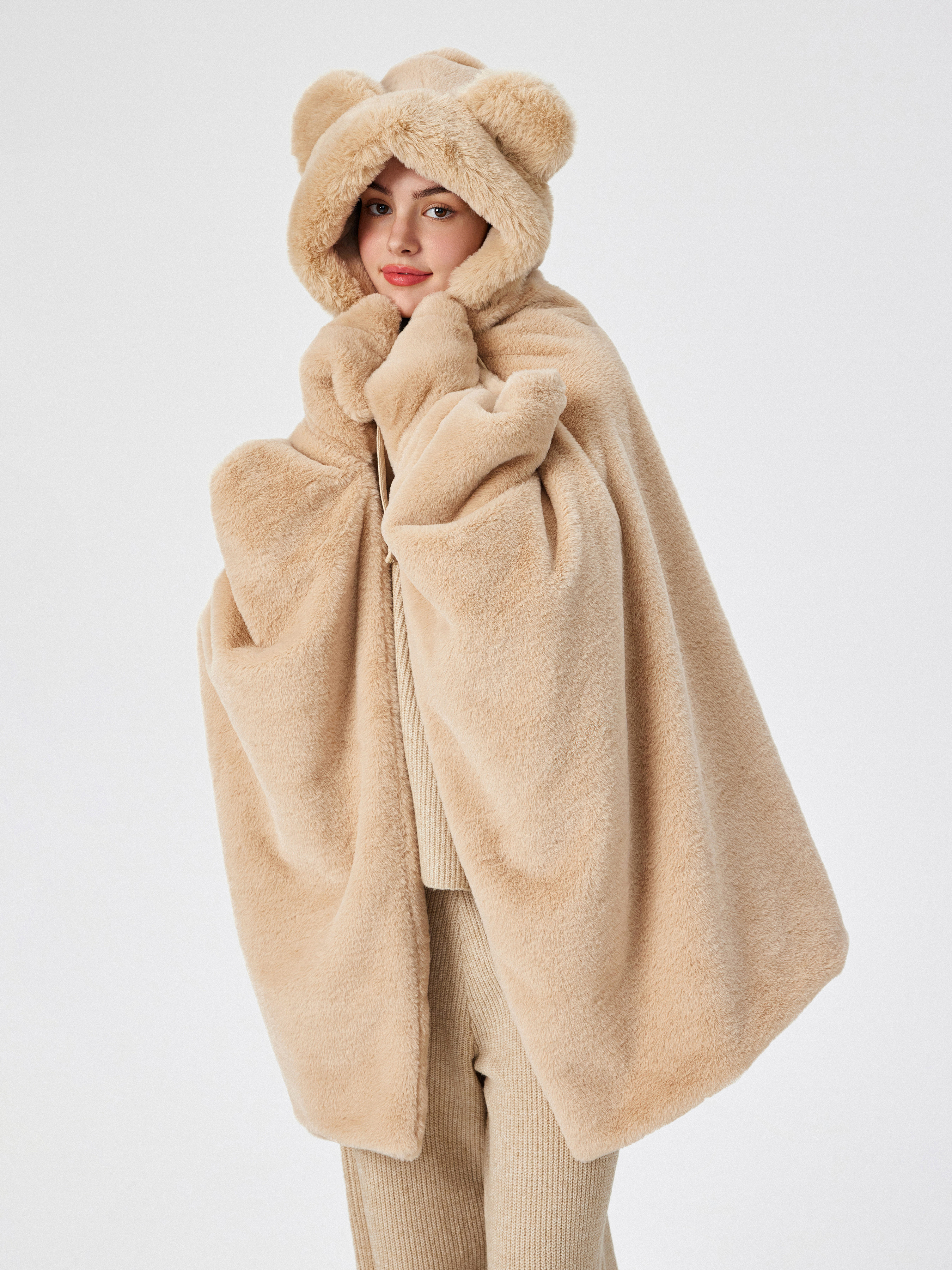 BEAR EAR FUZZY BLANKET WITH HAT & GLOVES