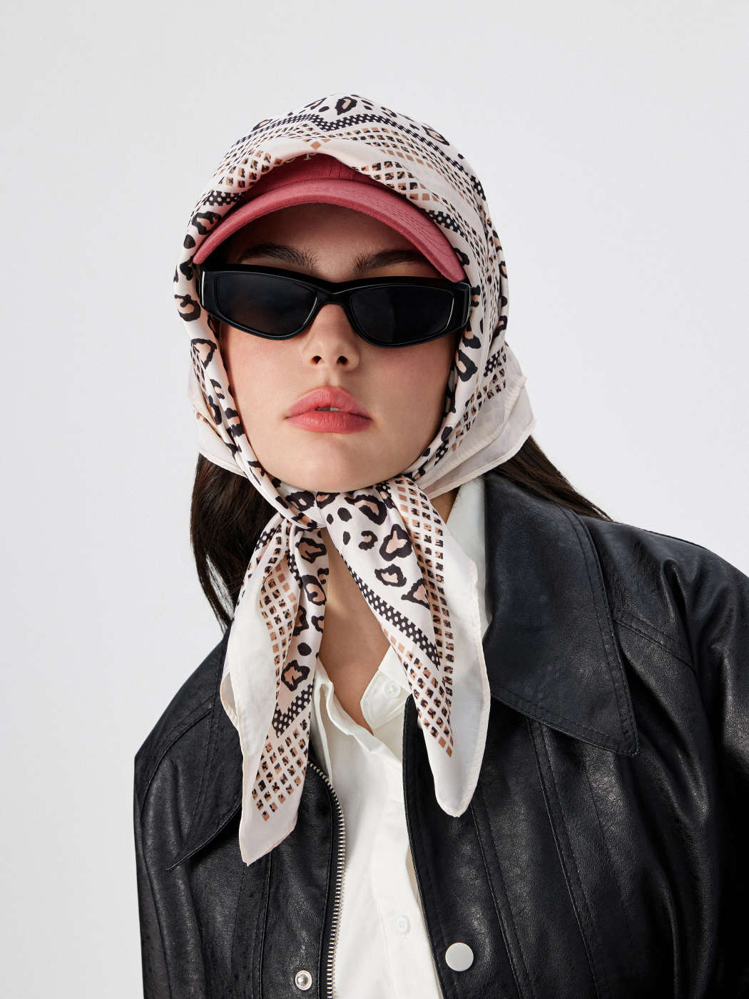 Poliestere FOULARD QUADRATO CON STAMPA LEOPARDO For Bar Casual per