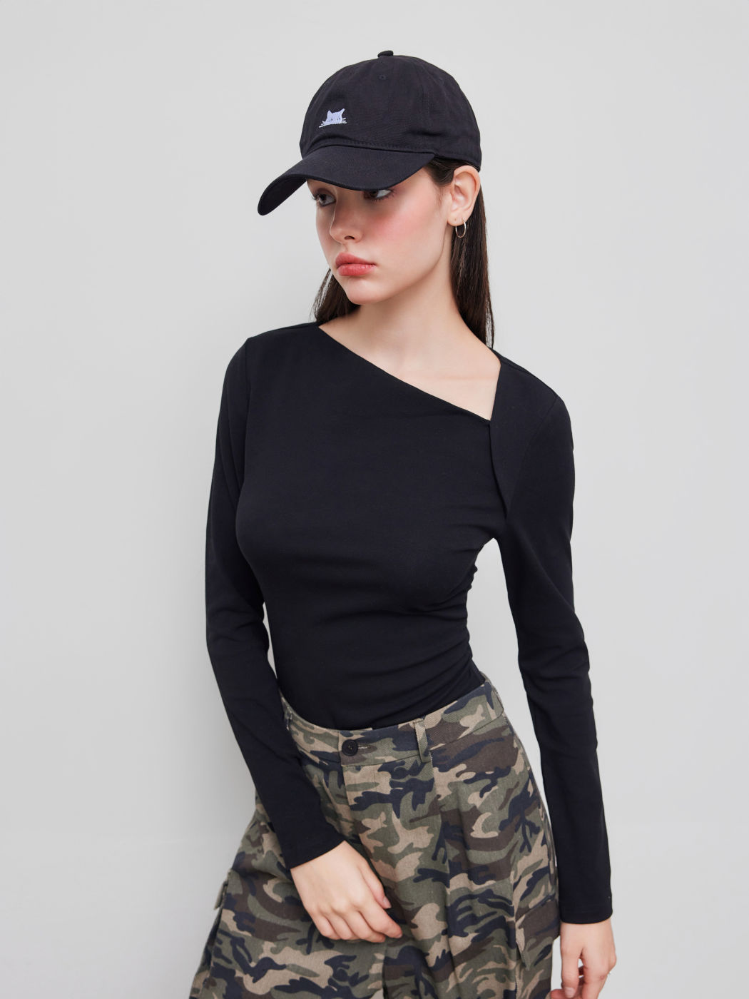 Asymmetrischer Ausschnitt Rüschen Body