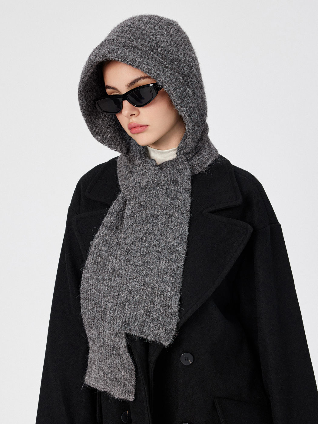 WOOL BEANIE HAT WITH SCARF