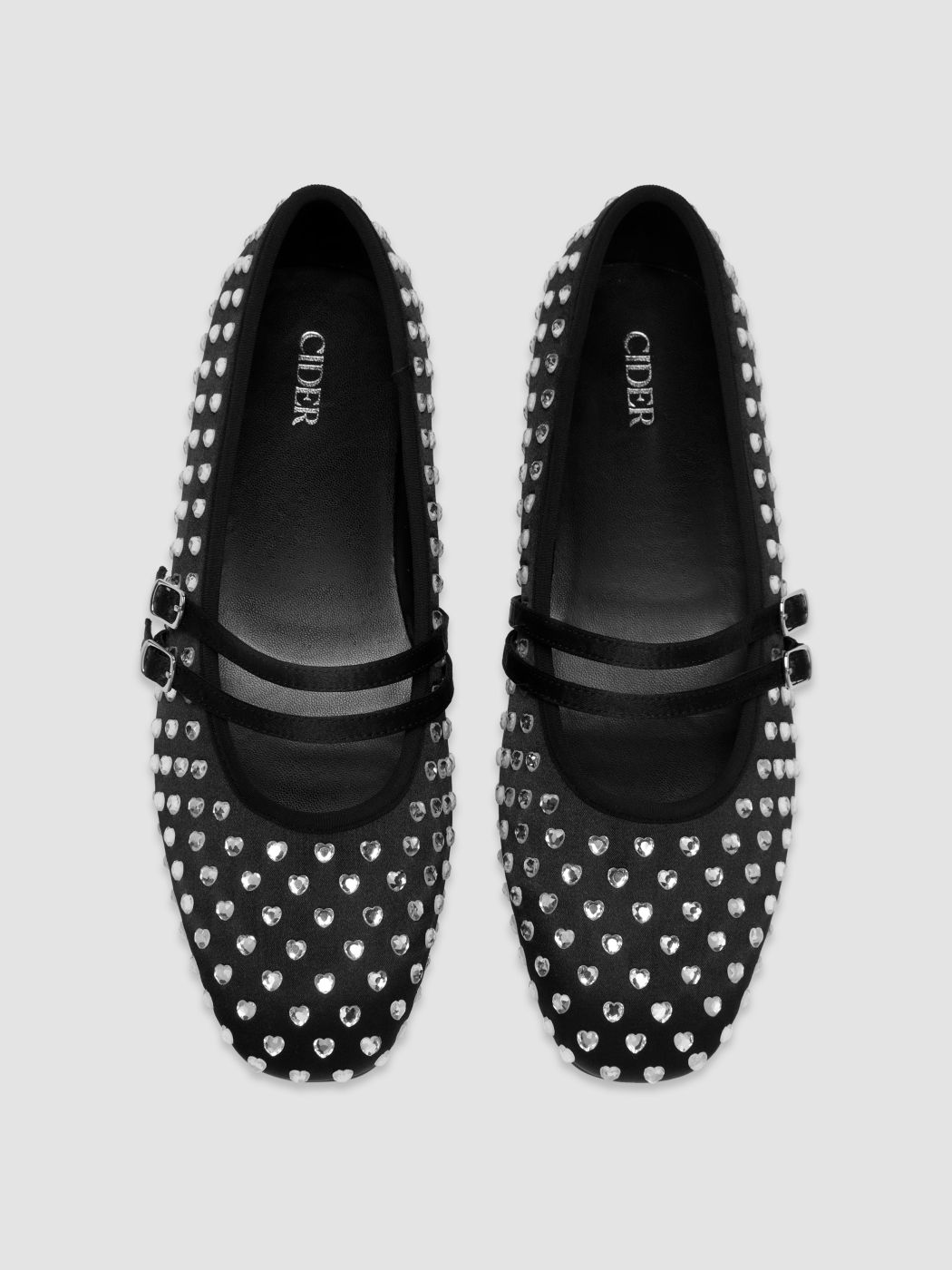 Herzförmige Strass-Doppelriemen-Satin-Ballerinas