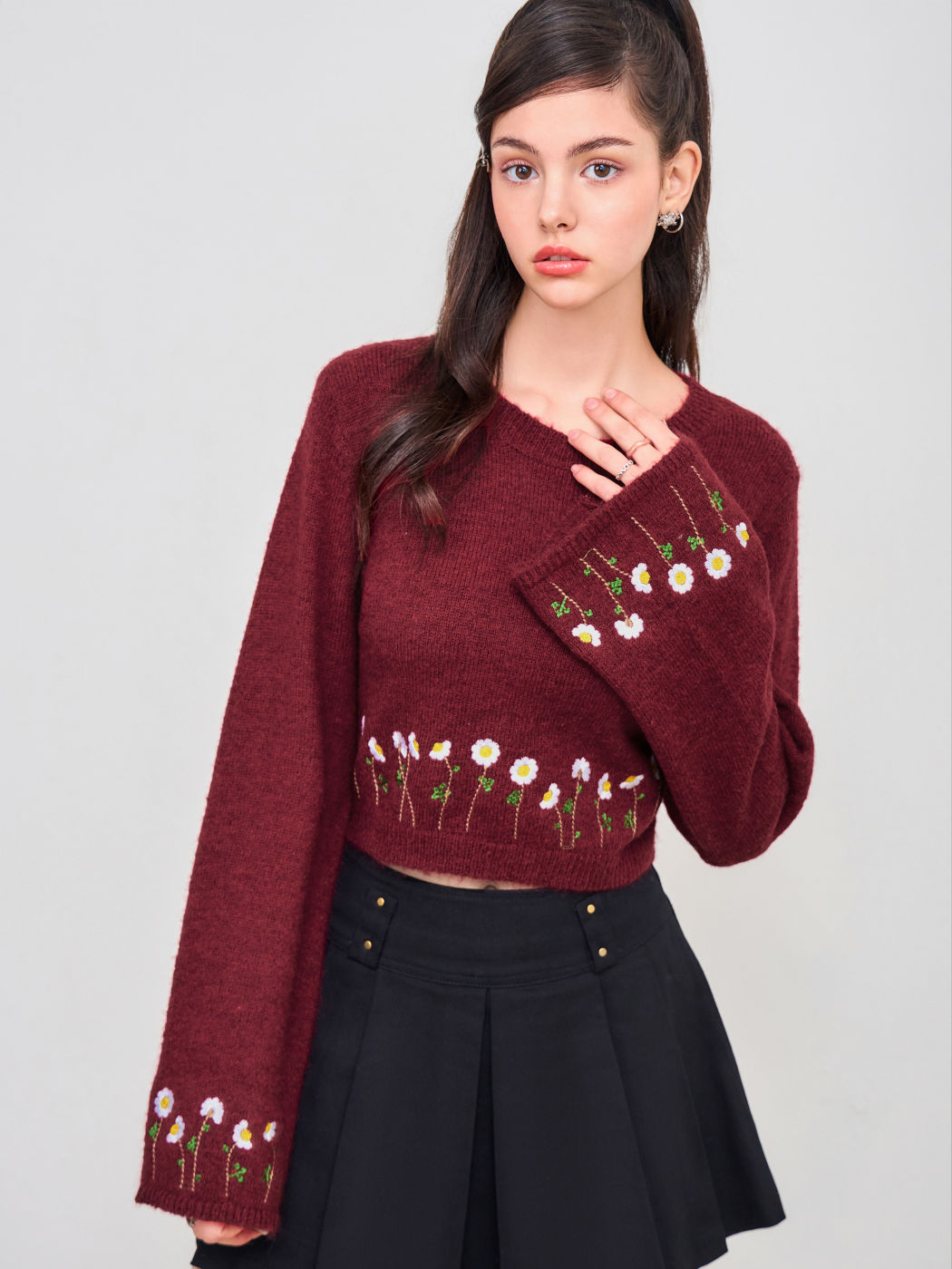 Knit Round Neckline Floral Long Sleeve Top