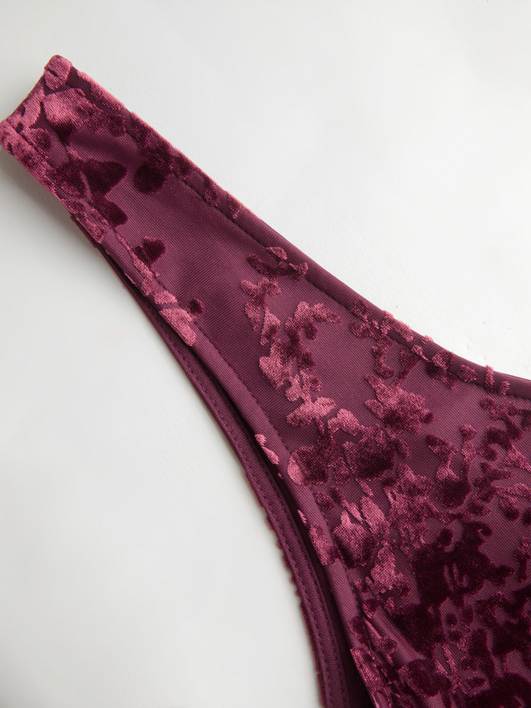 Velvet U-neckline Floral Pleated Midi Dress Curve & Plus