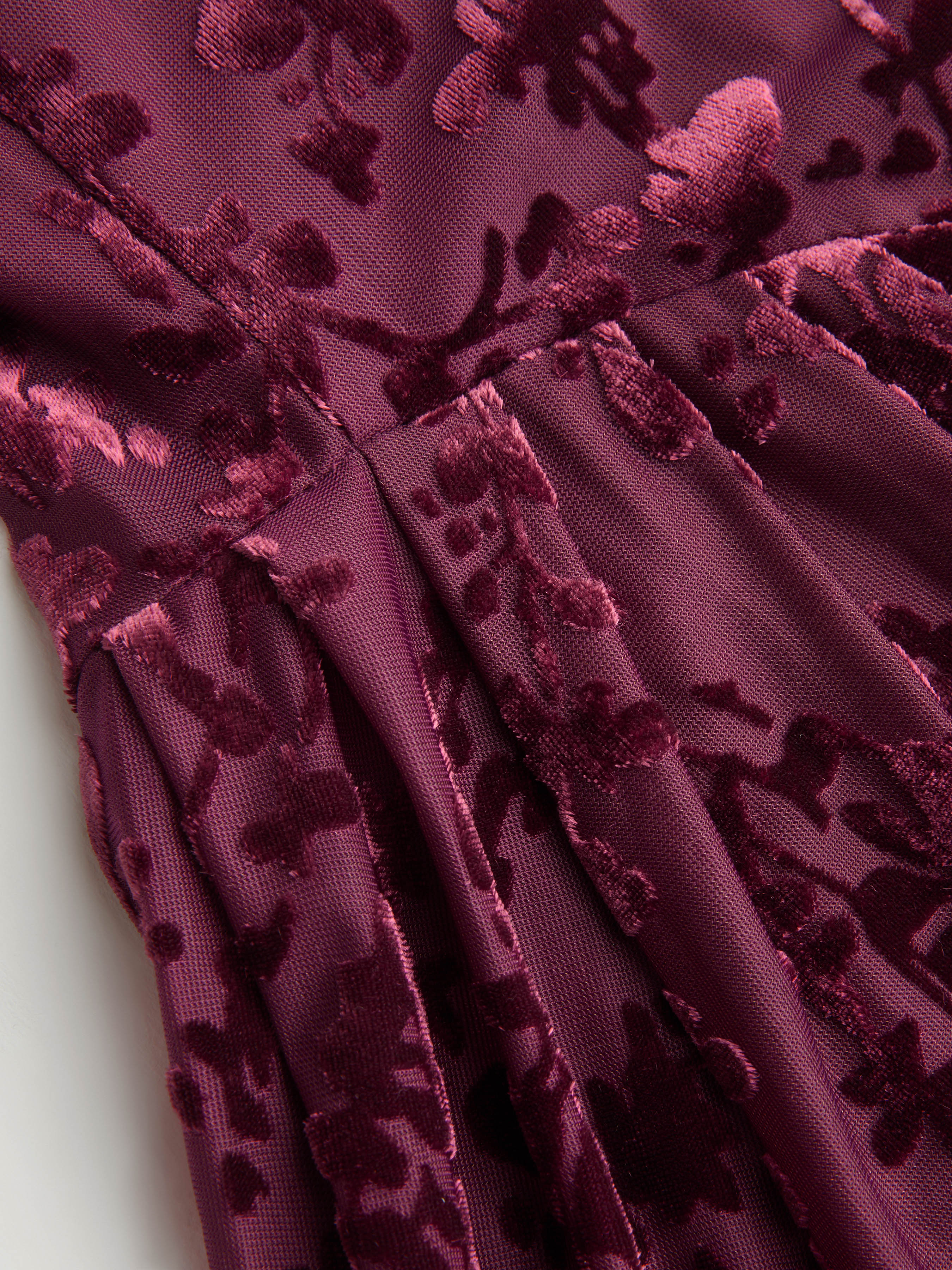 Velvet U-neckline Floral Pleated Midi Dress Curve & Plus