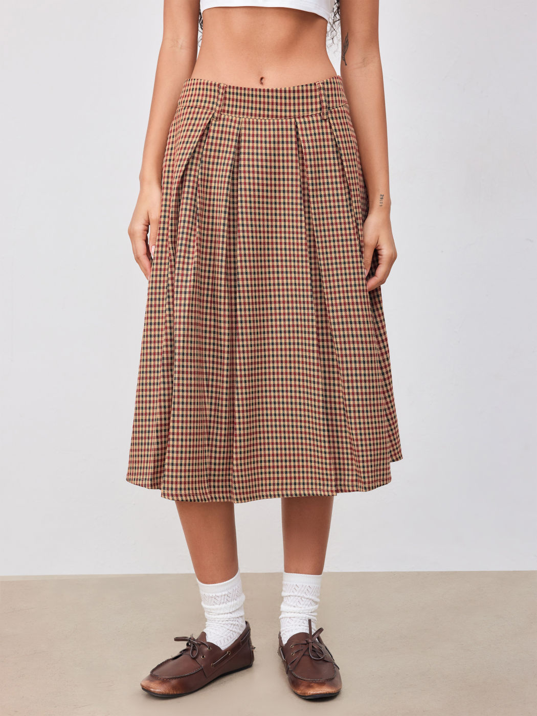 Mid Rise Gingham Pleated Midi Skirt