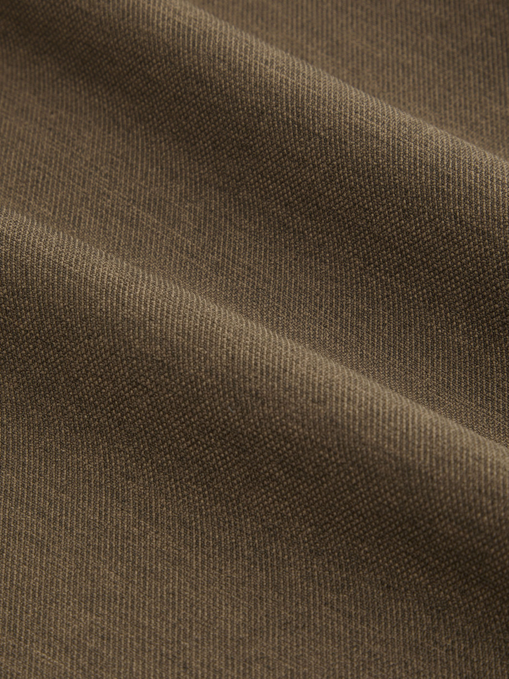 Mittelhohe Cropped-Hosen mit Gürtel