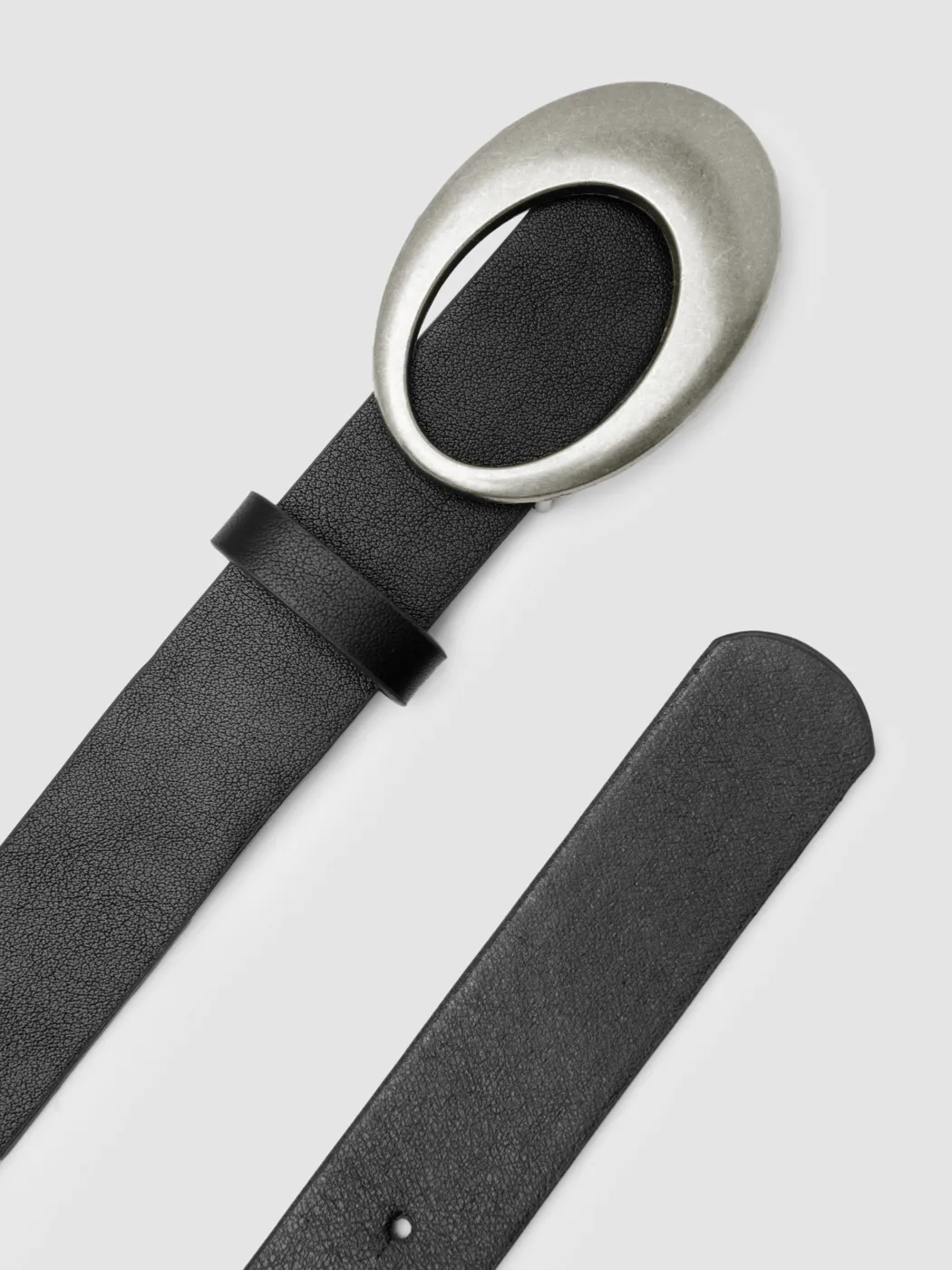 OVAL BUCKLE BELT