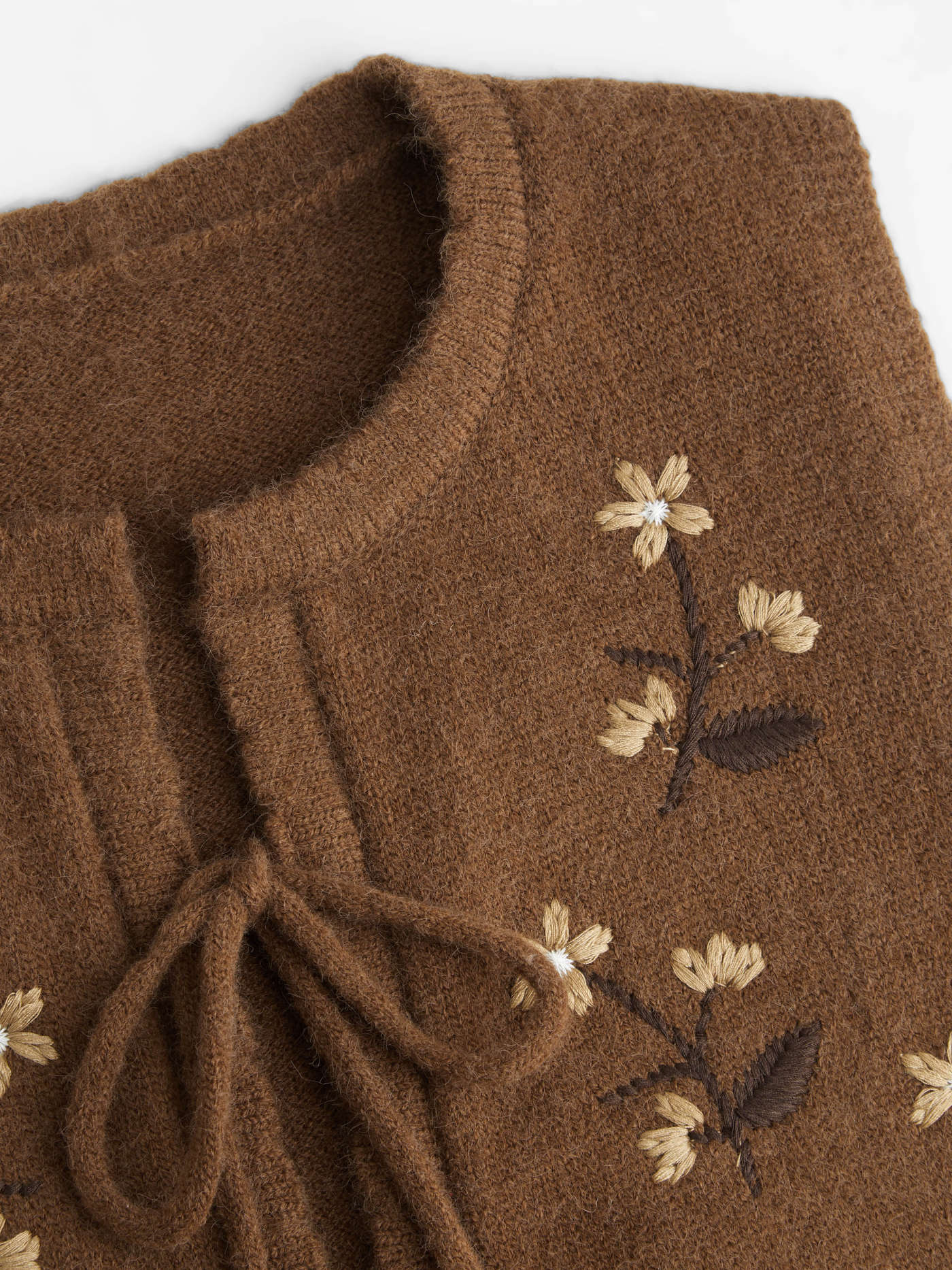Knit Tie Front Floral Embroidery Vest