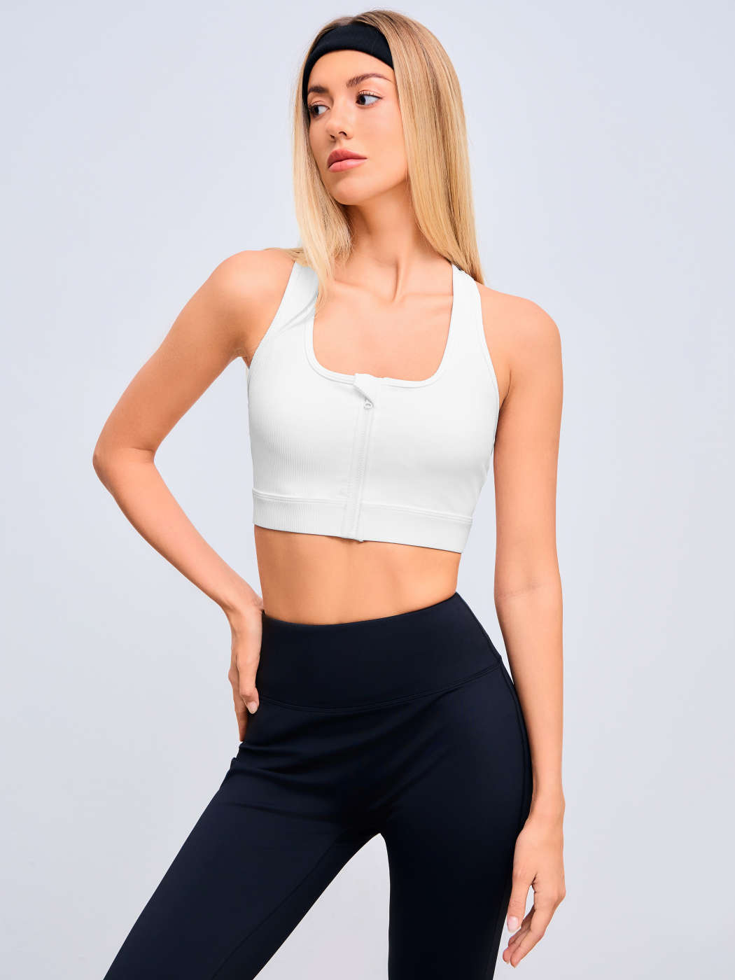 Knit Fabric Scoop Neckline Solid Active Bra With Removable Padding