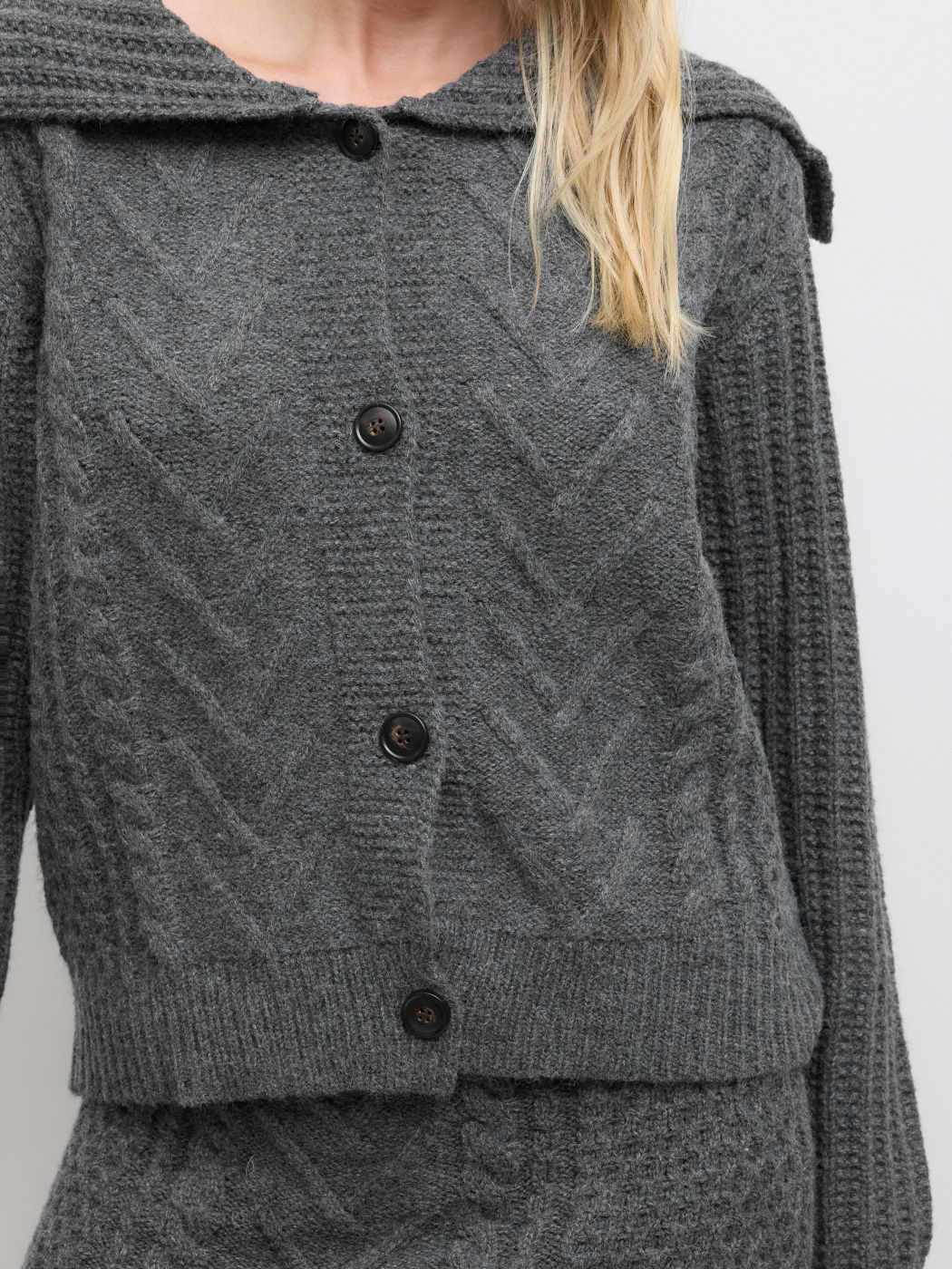 Cable Knit Collar Cardigan