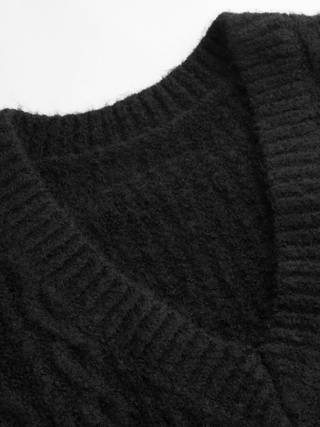 Wool-blend Cable Knit V-neck Vest