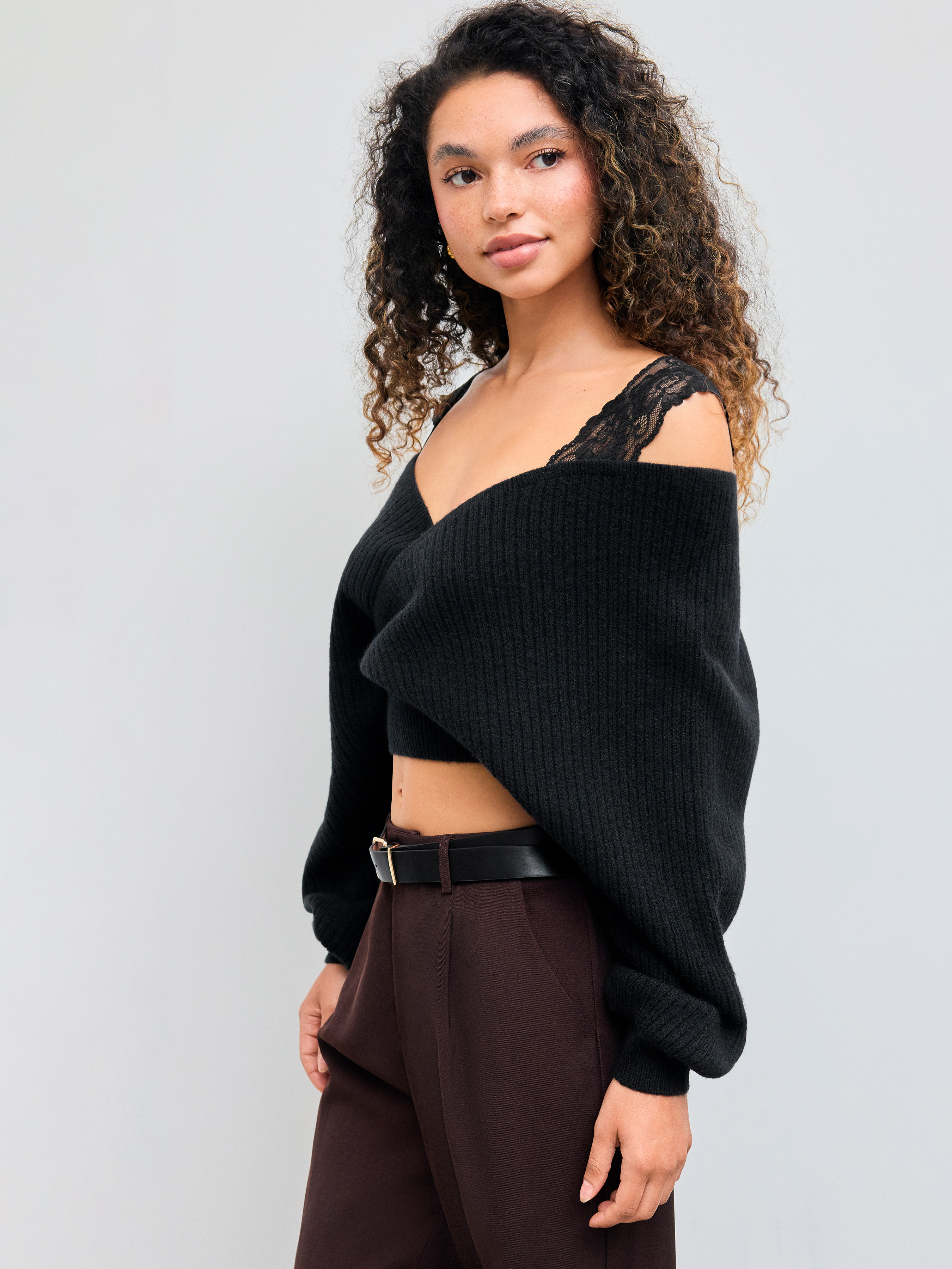 セール】CROPPED V NECK KNIT TOPS（ニット/セーター）｜CLANE