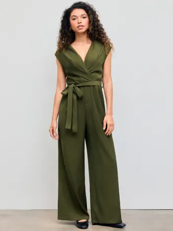 Collar Solid Pocket Wide Leg Jumpsuit With Belt