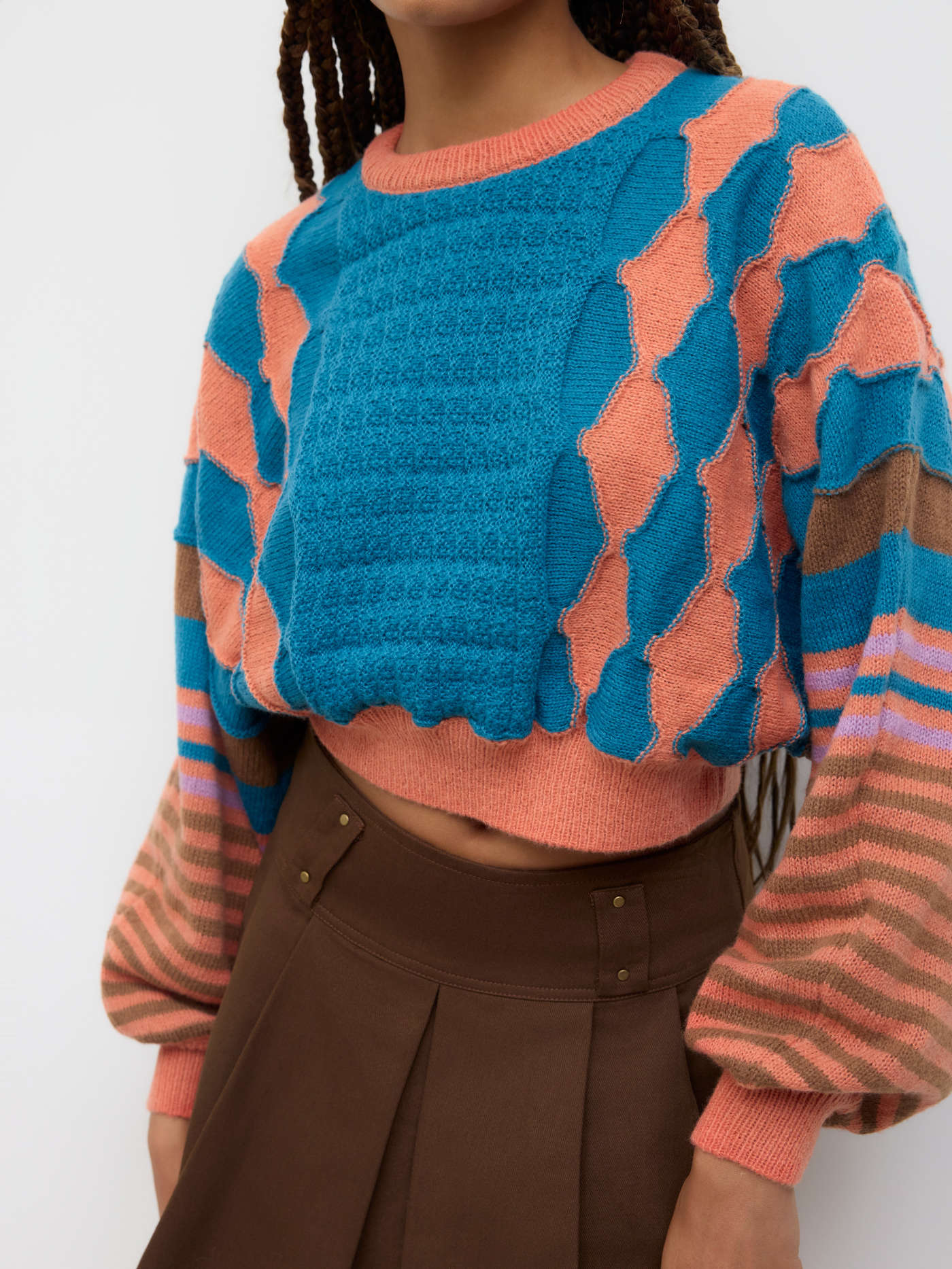 Round Neckline Position Stripe Knitted Crop Sweater