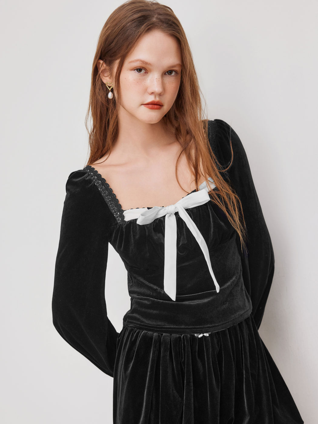 Velvet Square Neck Solid Lace Bowknot Long Sleeve Top