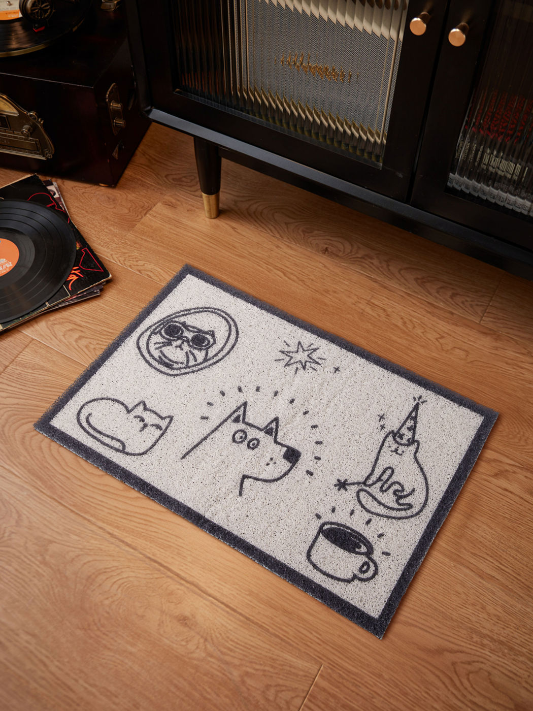 GRAFFITI DECOR RUG