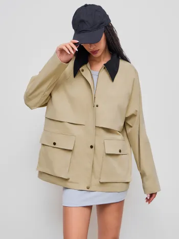Zweifarbige Oversize-Jacke mit Taschen