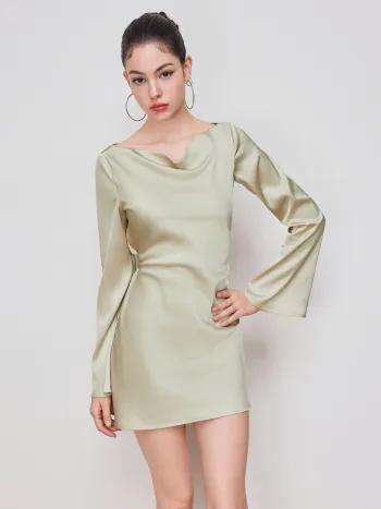 Satin Mini-Kleid mit Rundhalsausschnitt und geknoteten Glockenhülsen