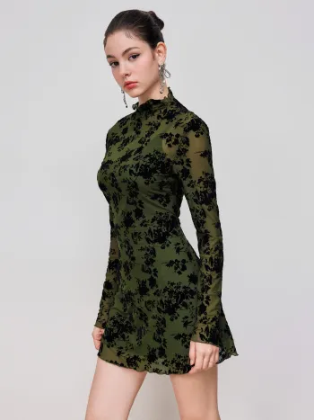 Hoher Kragen Blumen Minikleid & V-Ausschnitt Unifarben Cami Minikleid