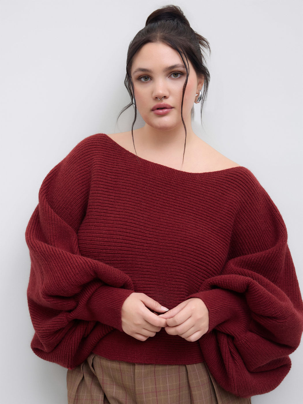 Schulterfreier Strickpullover mit langen Ärmeln Kurve & Plus