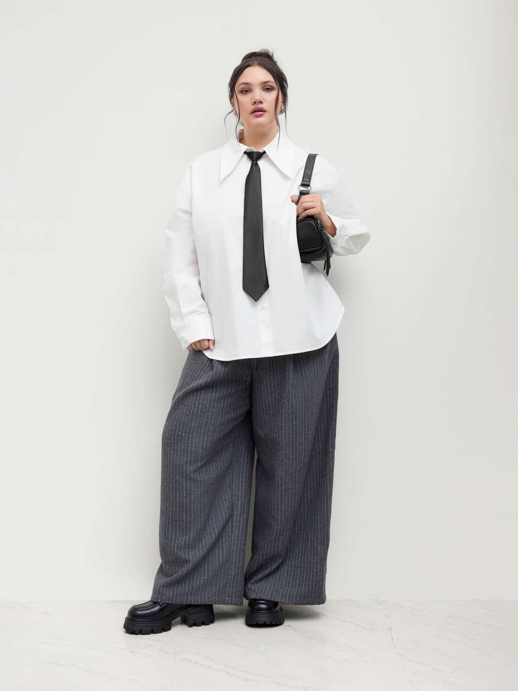 Intessuto 100% cotone Camicia oversize con colletto e cravatta