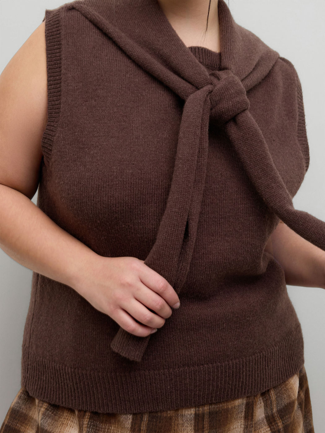 Wool-blend Knotted Vest Curve & Plus