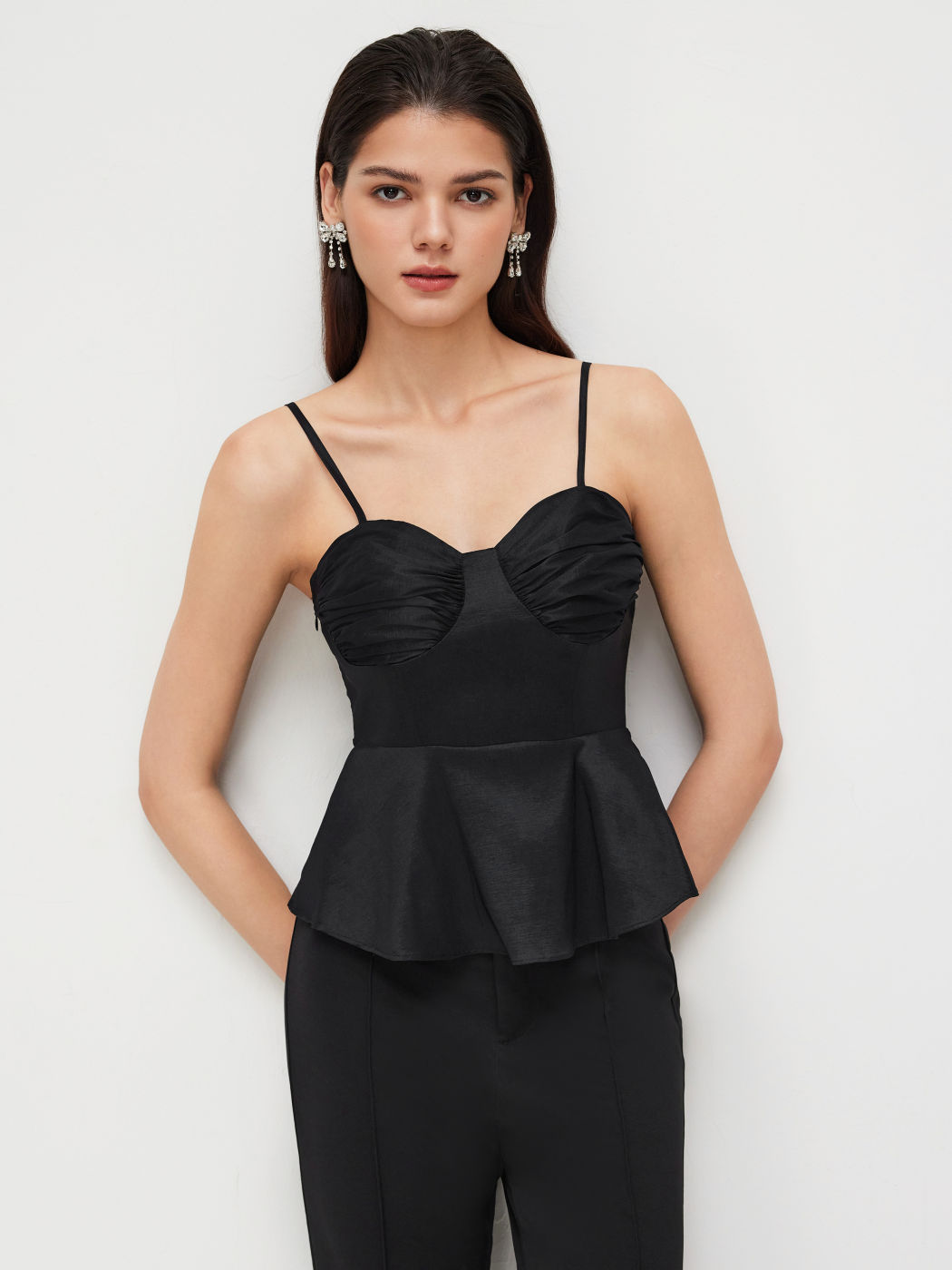 Sweetheart Neckline Ruffle Hem Cami Top