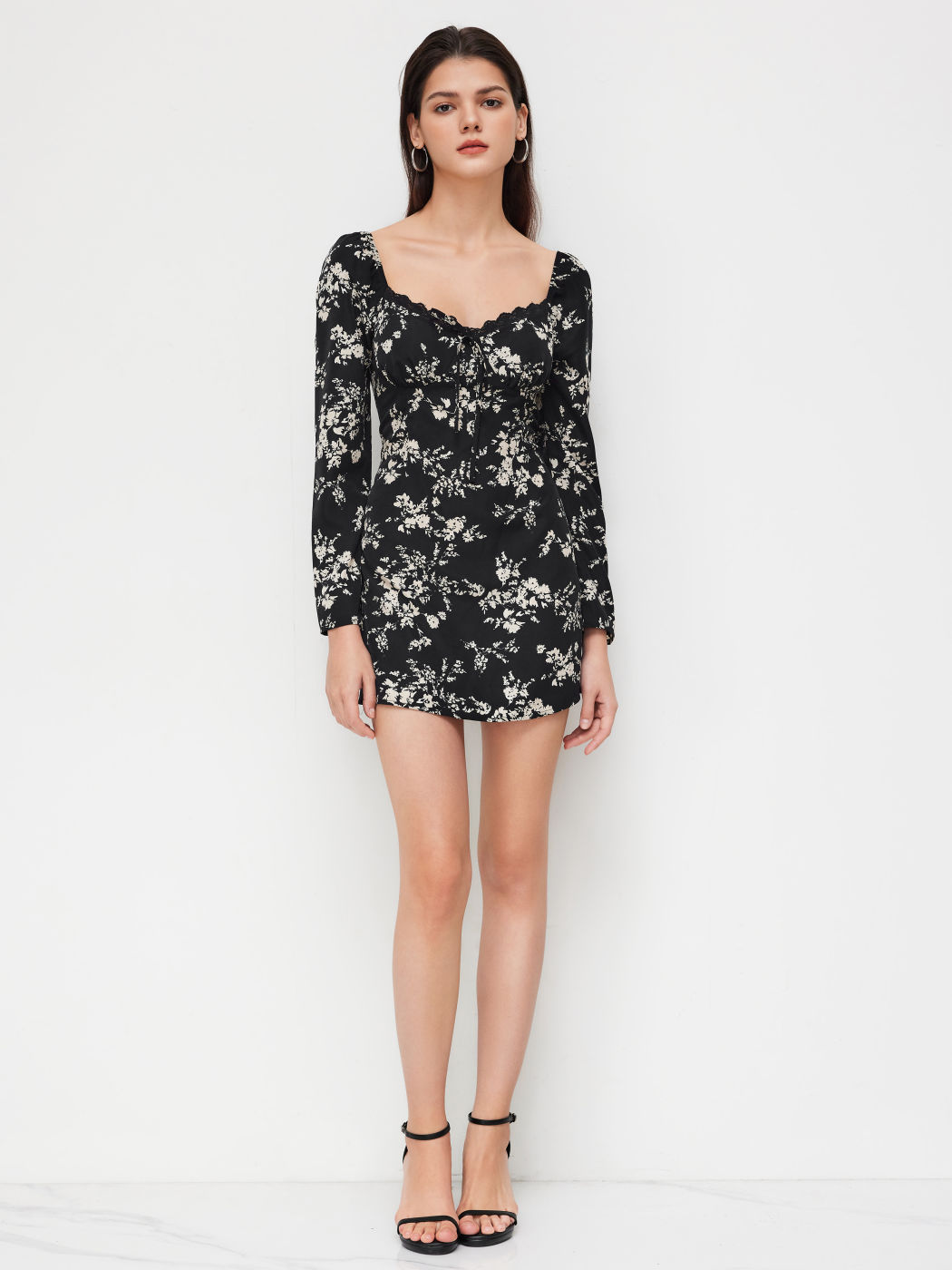 U-neckline Floral Lace Trim Knotted Mini Dress