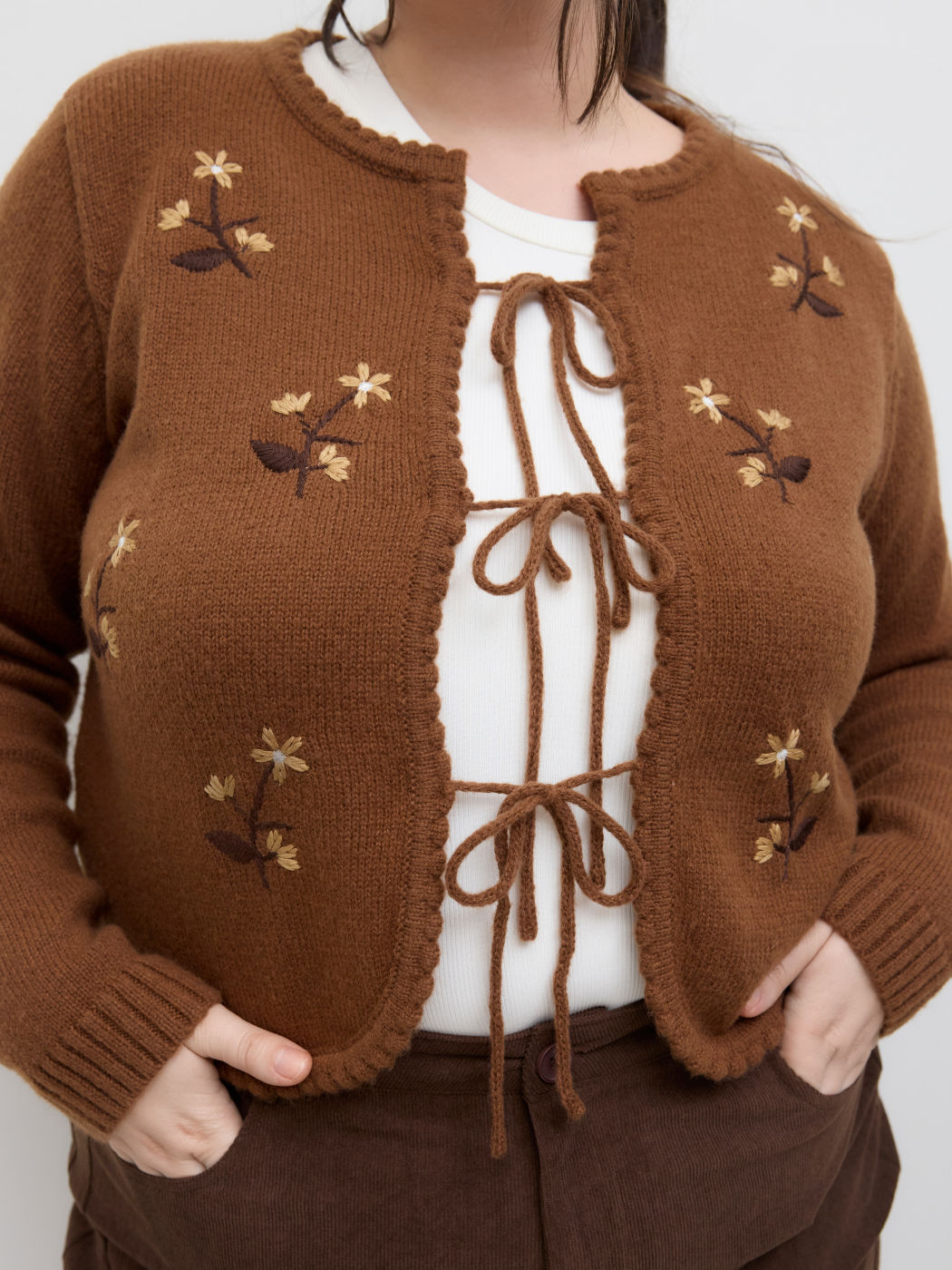 Floral Embroidery Knotted Cardigan Curve & Plus