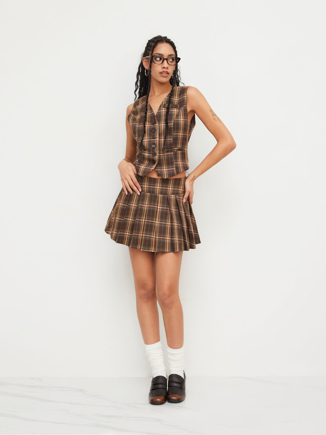 Mid Rise Plaid Pleated Mini Skirt