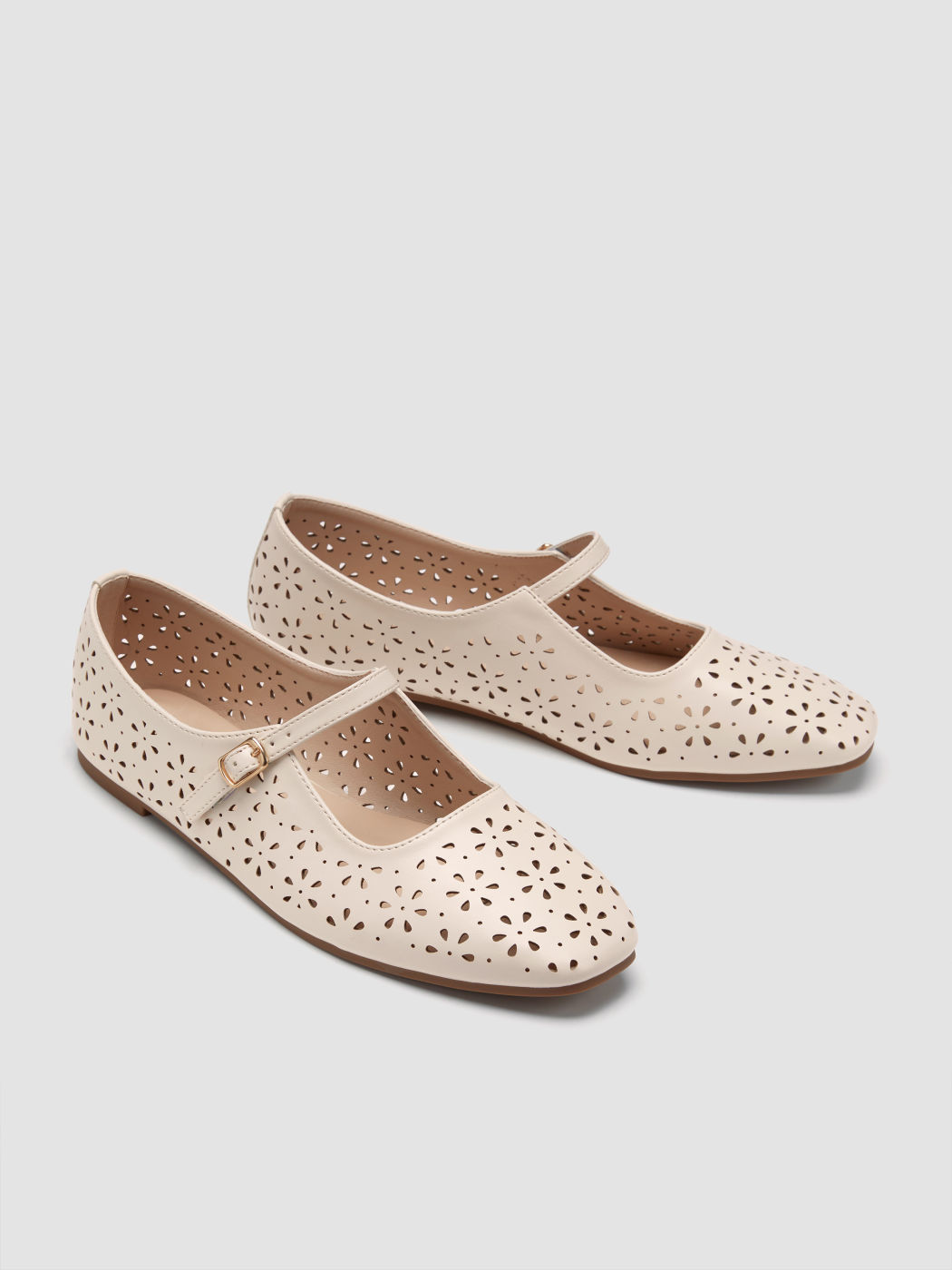FOLWER HOLLOW OUT FLATS