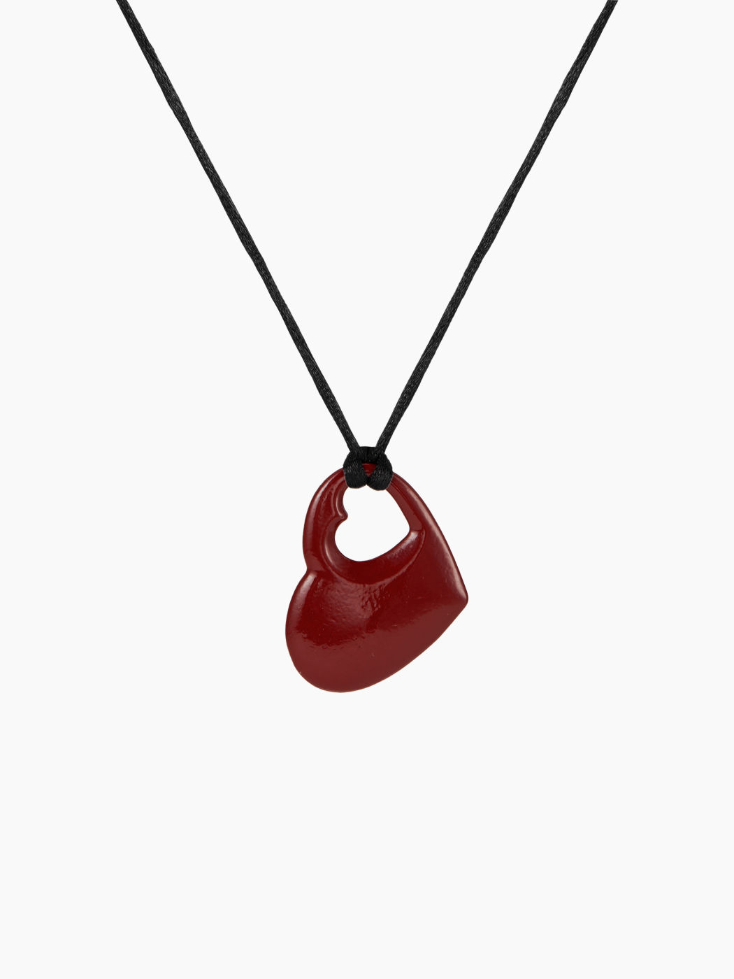 HEART PENDANT NECKLACE