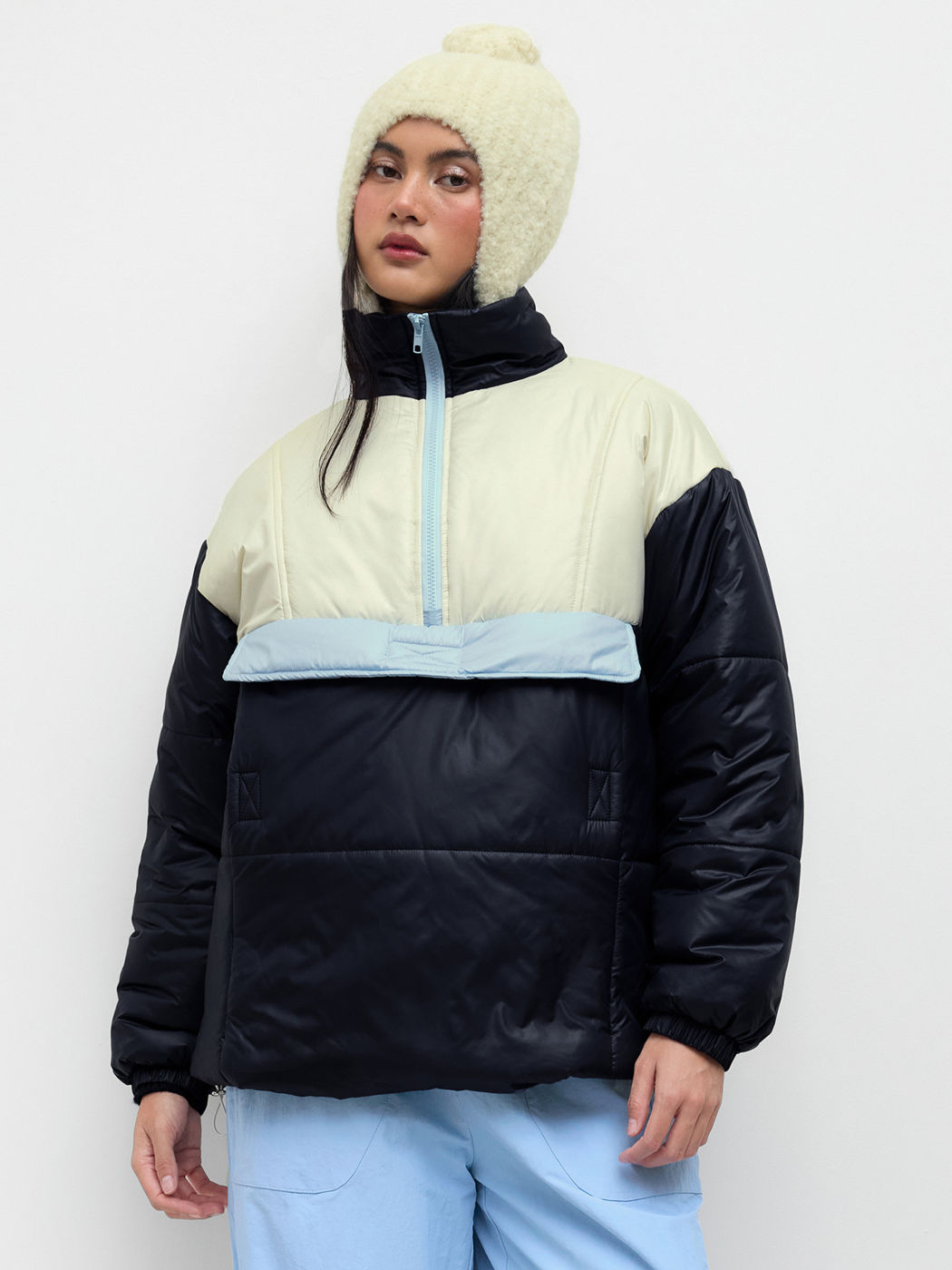 Felpa oversize con coulisse e collo a imbuto colorblock