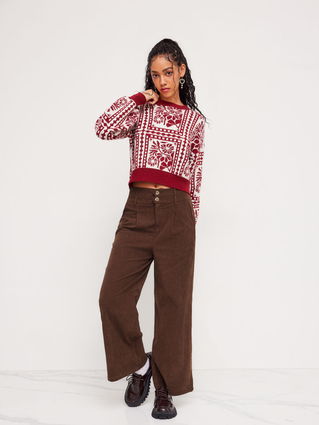 Pantaloni a vita alta in velluto a coste solidi a pieghe a gamba larga