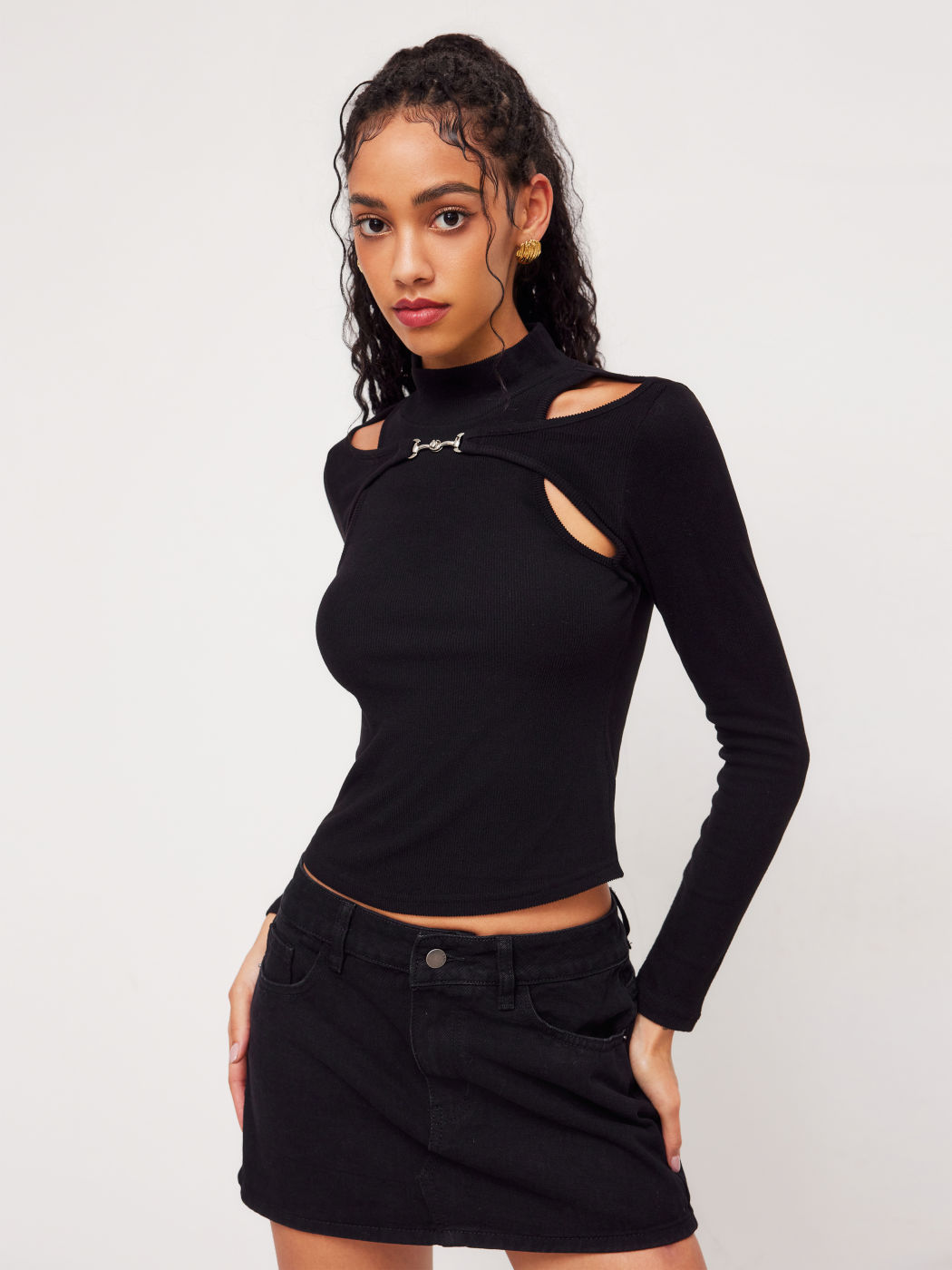 Knit High Neck Solid Cut Out Long Sleeve Tee