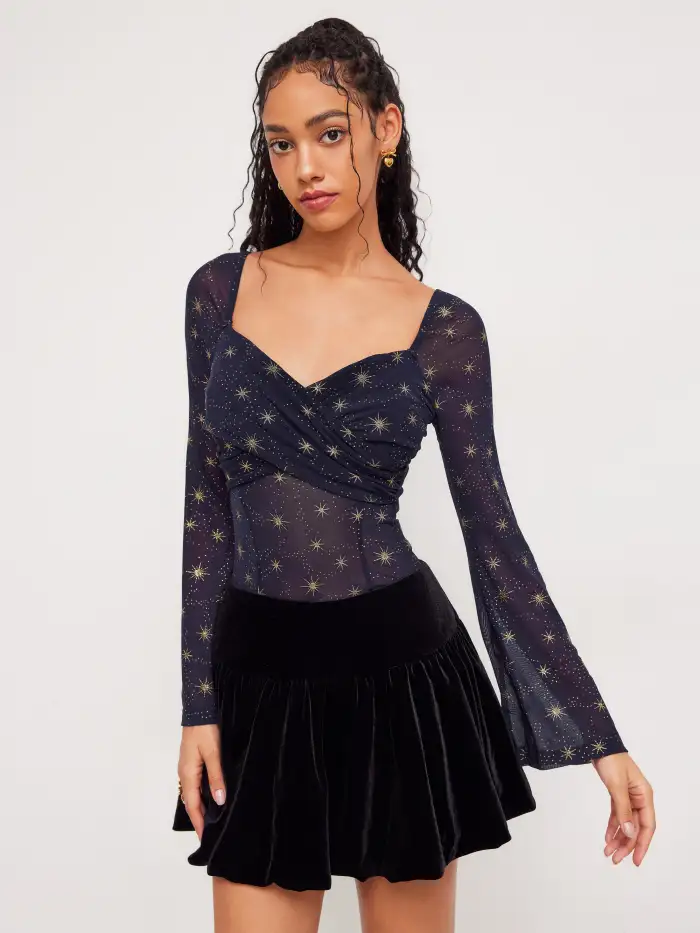 Mesh Sweetheart Neckline Solid Sequin Twist Split Long Sleeve Top