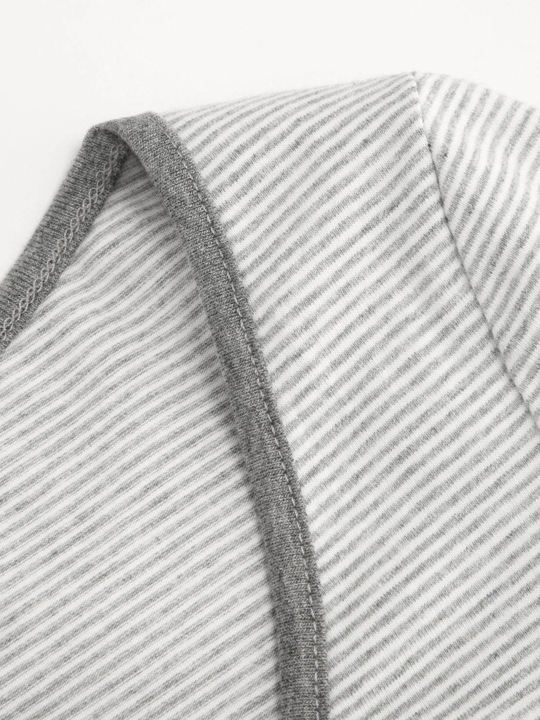 Cotton-blend V-neck Stripe Contrasting Binding Long Sleeve Tee