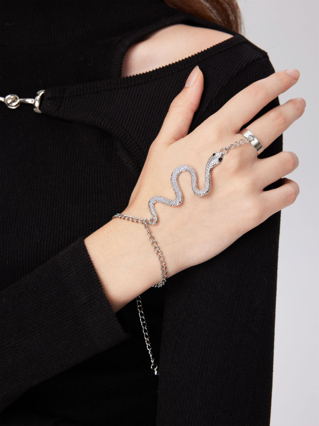 SNAKE FINGER CHAIN BRACELET WITH RING