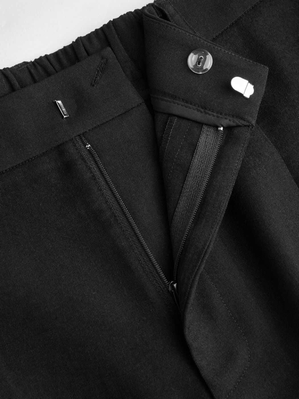Mid Rise Pocket Pleated Straight Leg Trousers Curve & Plus