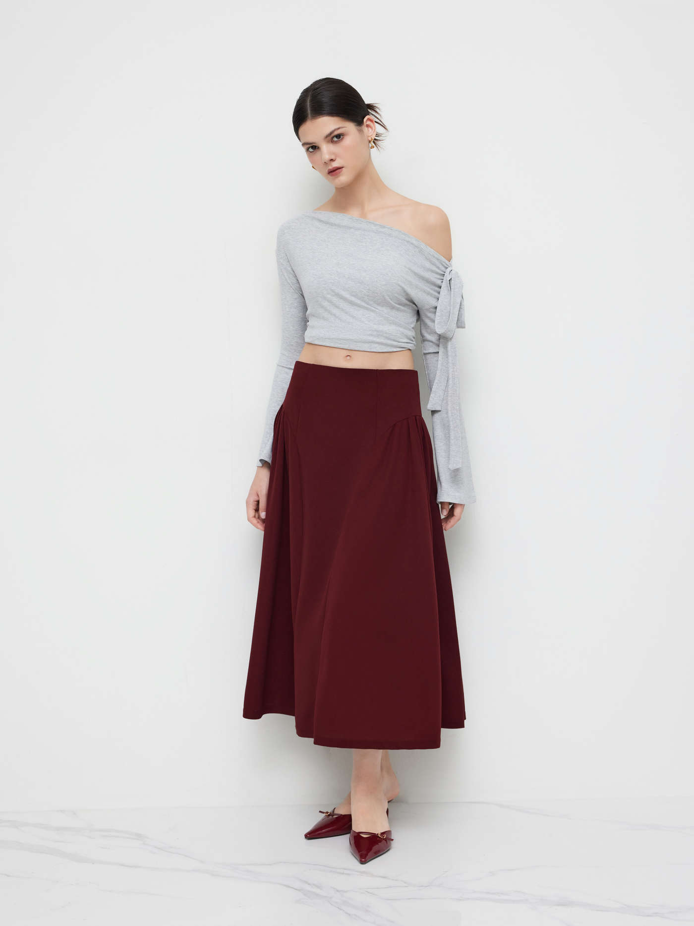Woven Mid Rise Solid Pleated Maxi Skirt For Date Work