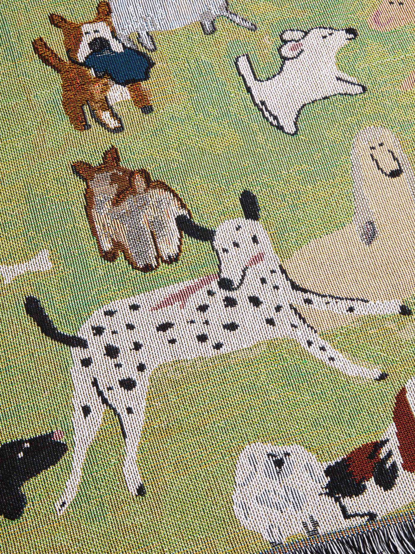 PUPPY PATTERN TAPESTRY