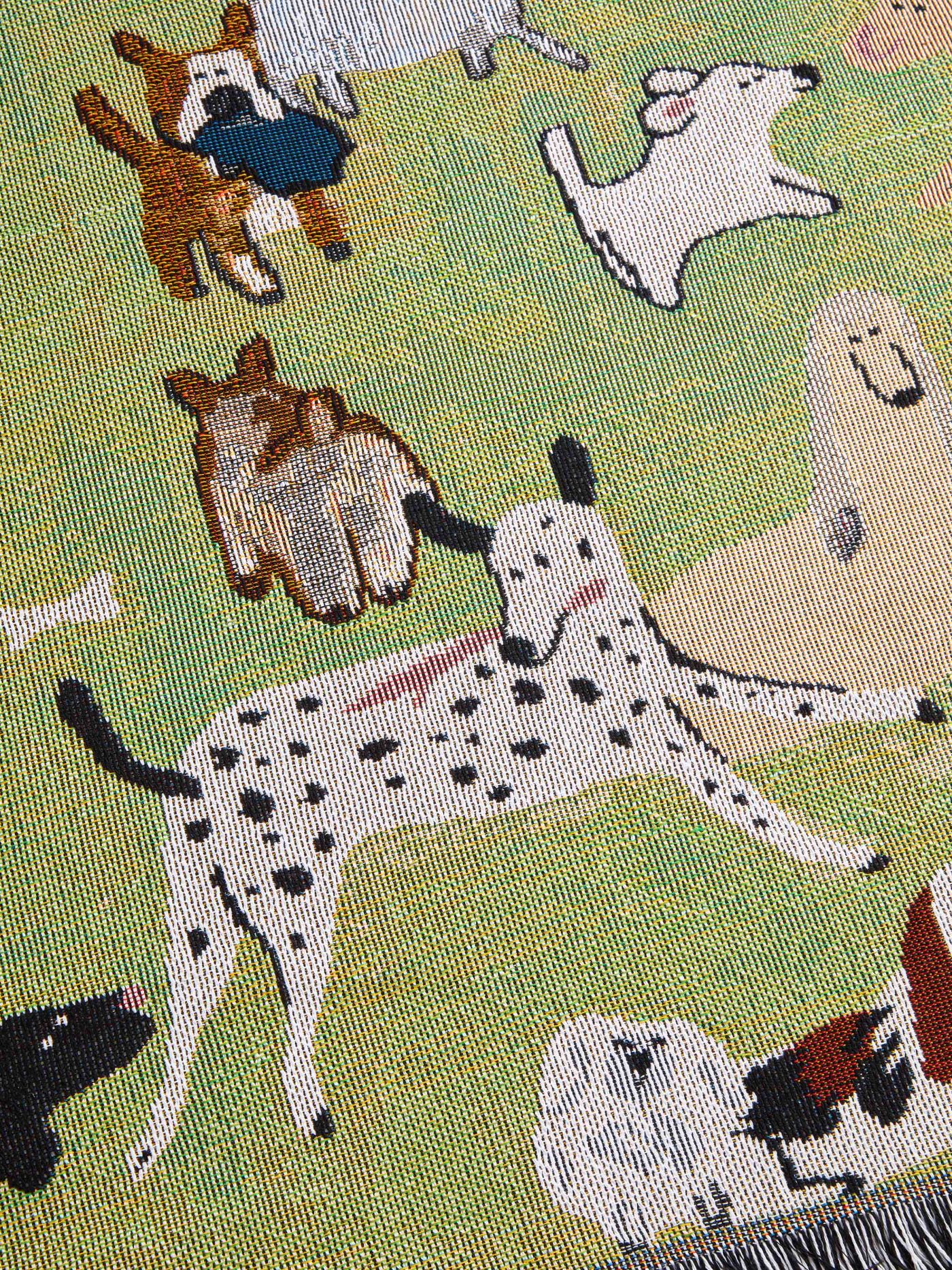 PUPPY PATTERN TAPESTRY