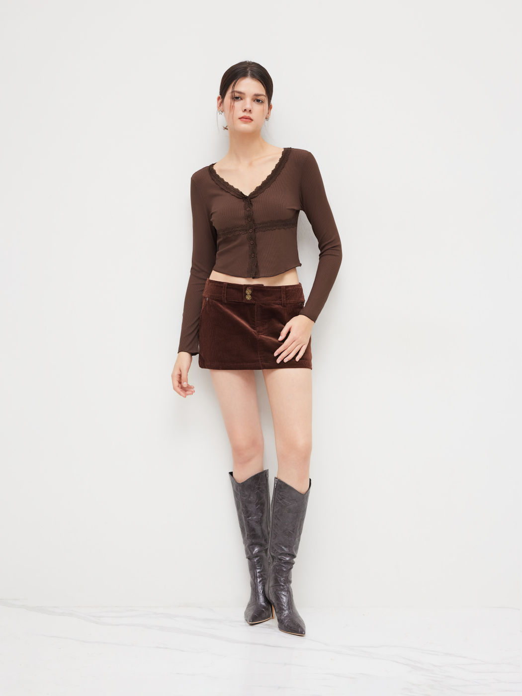 V-Ausschnitt Spitzebesatz Crop Top