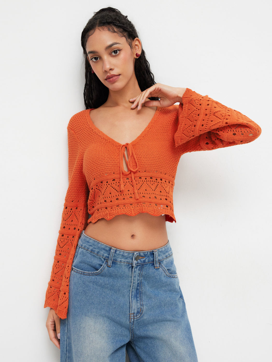 Knit V-neck Solid Knotted Wave Trim Long Sleeve Top